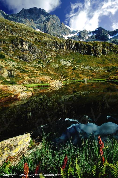 Lac du Lauzon Parc National des �crins Hautes Alpes Provence-Alpes-C�te d'Azur PACA France www.remylacroixphoto.com