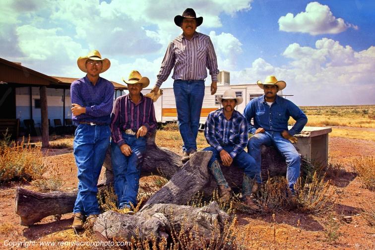 Cow-boys Hughes Ranch team Big Bend Texas USA www.remylacroixphoto.com