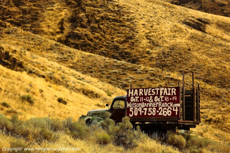 Pataha City Old Truck Wreck Washington USA www.remylacroixphoto.com