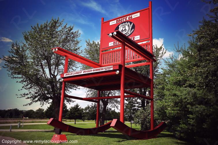 World's Largest Rocking-chair Route 66 Cuba Missouri USA www.remylacroixphoto.com