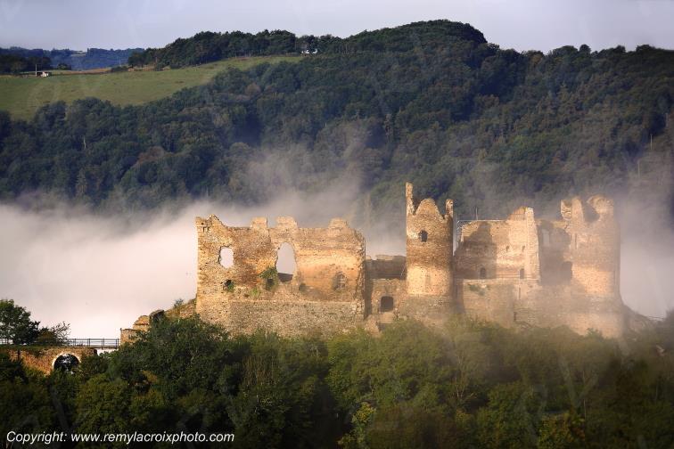 Ch�teau Rocher val de Sioule Puy de D�me Auvergne Rh�ne-Alpes France www.remylacroixphoto.com