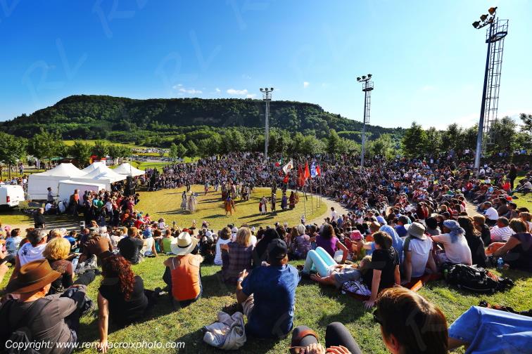 Danse avec la Loue Pow-wow Ornans vall�e de la Loue Doubs Bourgogne Franche Comt� France www.remylacroixphoto.com