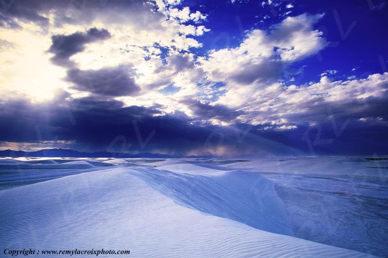White Sands National Monument New-Mexico USA www.remylacroixphoto.com