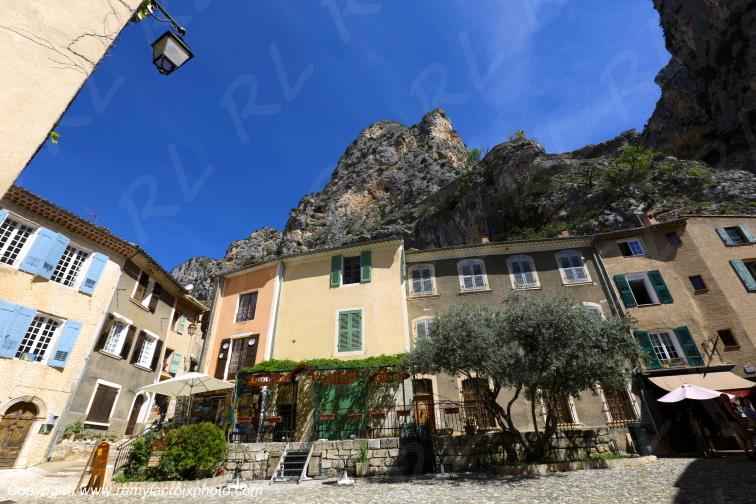 Moustiers Sainte Marie Alpes de Haute-Provence PACA France www.remylacroixphoto.com