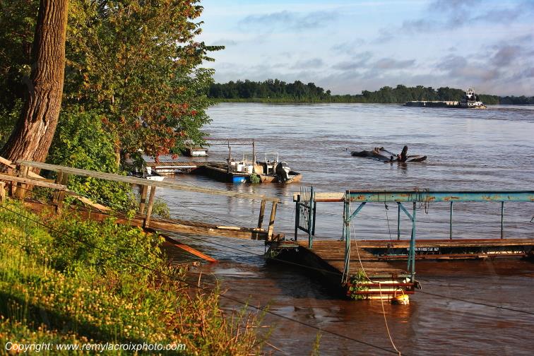 Missouri River Washington Missouri USA www.remylacroixphoto.com