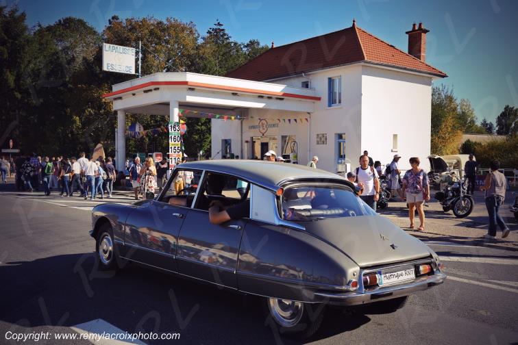 Citro�n DS Embouteillage de Lapalisse Route Nationale 7 Allier Auvergne Rh�ne-Alpes France www.remylacroixphoto.com