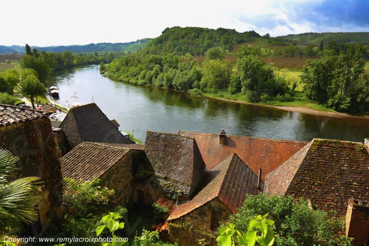 La Roque-Gageac Dordogne river Dordogne Aquitaine France www.remylacroixphoto.com