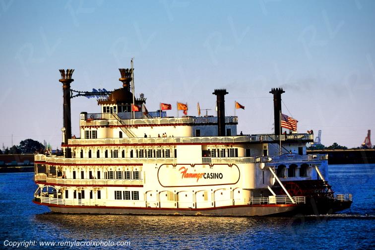 New-Orleans Mississippi Steamboat Flamingo Casino Lousiane Louisiana USA www.remylacroixphoto.com