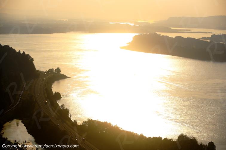 Columbia River Oregon USA www.remylacroixphoto.com