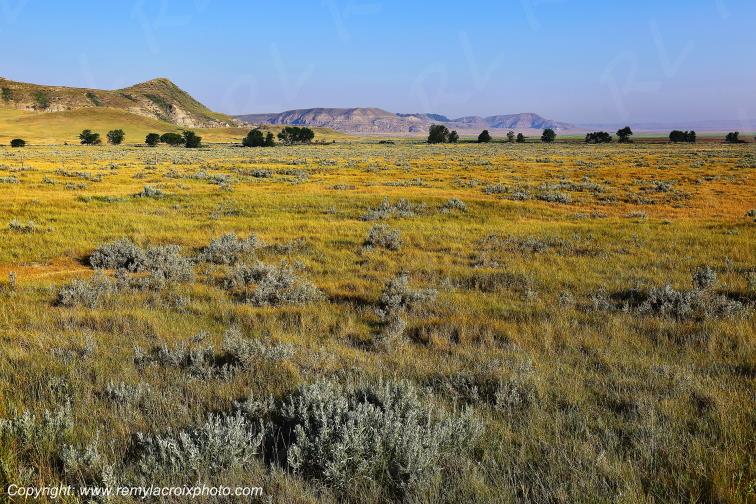Castle Butte Great Plains Grandes Plaines Saskatchewan Canada www.remylacroixphoto.com