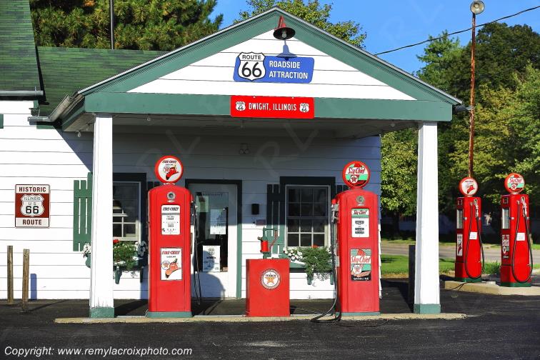Dwight Route 66 The Ambler Becker Texaco Station Illinois USA www.remylacroixphoto.com