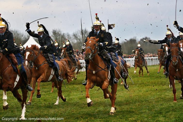 Charge de la Garde R�publicaine Fran�aise P�le du Cheval et de l'Ane Ligni�res Cher Berry France www.remylacroixphoto.com
