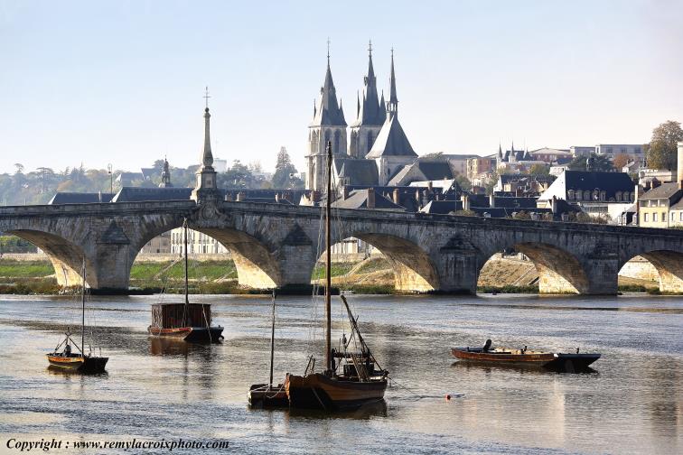 Blois Loire river Loir et Cher Centre Val de Loire France www.remylacroixphoto.com