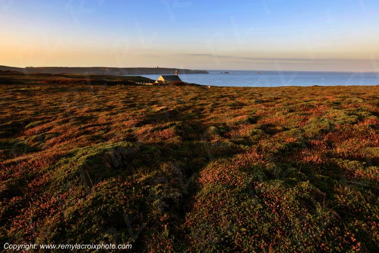 Pointe du Van chapelle St They Finist�re Bretagne France www.remylacroixphoto.com