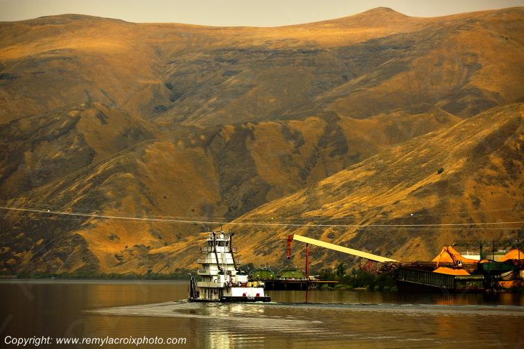 Snake River Ferry Boat Clarkston Washington USA www.remylacroixphoto.com