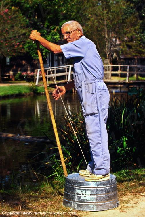 Paul wash tub bass player Cajun Musician Louisiana Louisiane USA www.remylacroixphoto.com