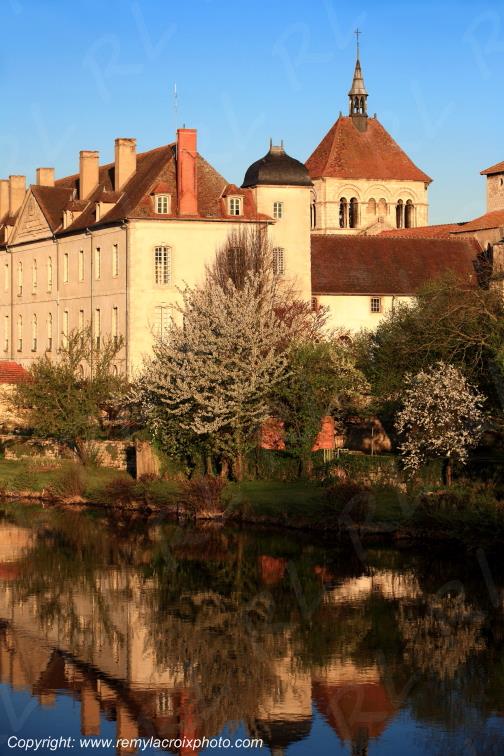 Ebreuil Eglise abbatiale Vall�e de la Sioule Allier Auvergne France
