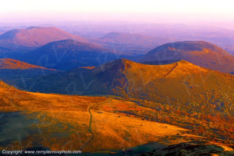 Volcans Puy de D�me Auvergne Rh�ne-Alpes France www.remylacroixphoto.com