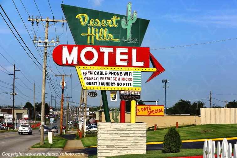 Desert Hills Motel Tulsa Route 66 Oklahoma USA www.remylacroixphoto.com