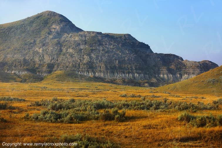 Castle Butte Great Plains Grandes Plaines Saskatchewan Canada www.remylacroixphoto.com