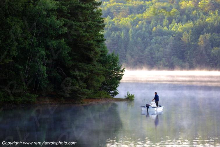 Marcillac la Croisille lac Corr�ze Limousin France