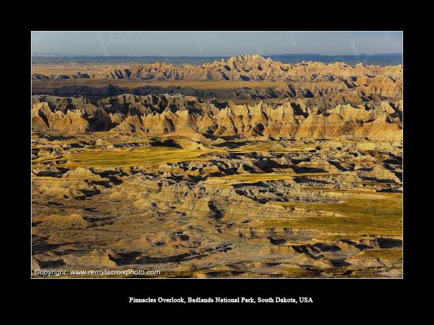 Pinnacles Overlook,Badlands Nat'l Park,South Dakota,USA