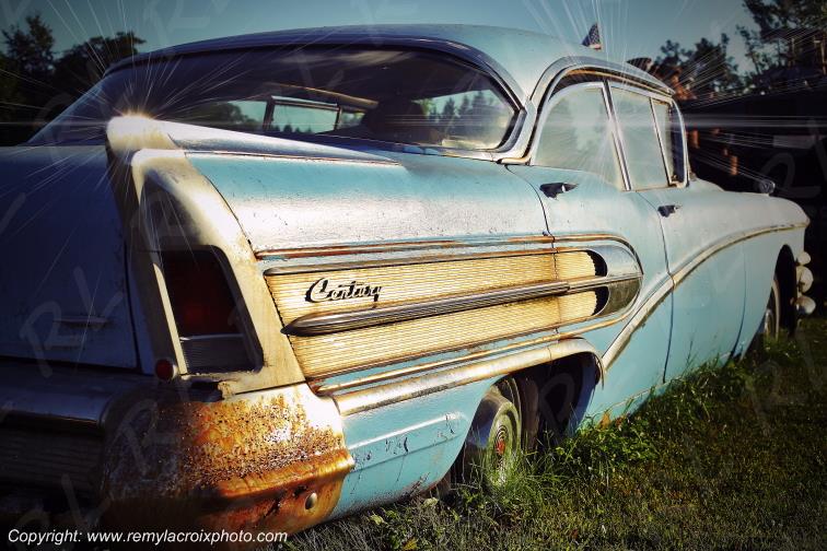 Buick Century 1958 wreck Wisconsin USA www.remylacroixphoto.com