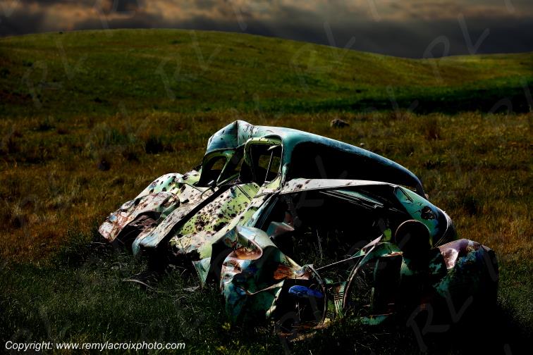 Pontiac 1939 wreck Val Marie Saskatchewan Canada www.remylacroixphoto.com #pontiac #carwreck #canada