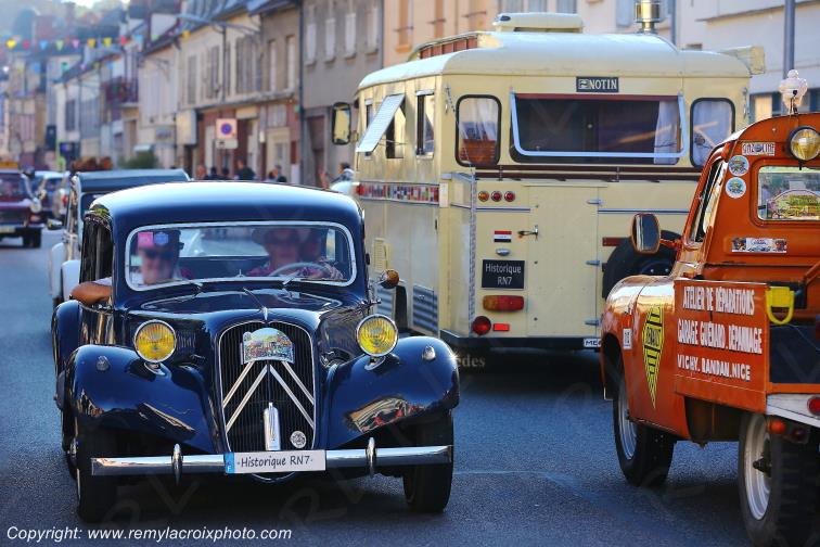 Citro�n Traction Avant Embouteillage de Lapalisse Route Nationale 7 Allier Auvergne Rh�ne-Alpes France www.remylacroixphoto.com