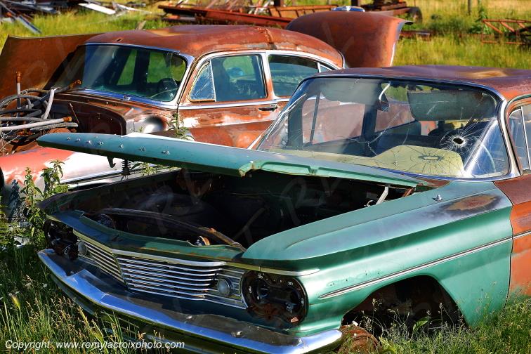 Pontiac Strato Chief 1960 wreck Saskatchewan Canada www.remylacroixphoto.com #wreck #pontiac #starchief60