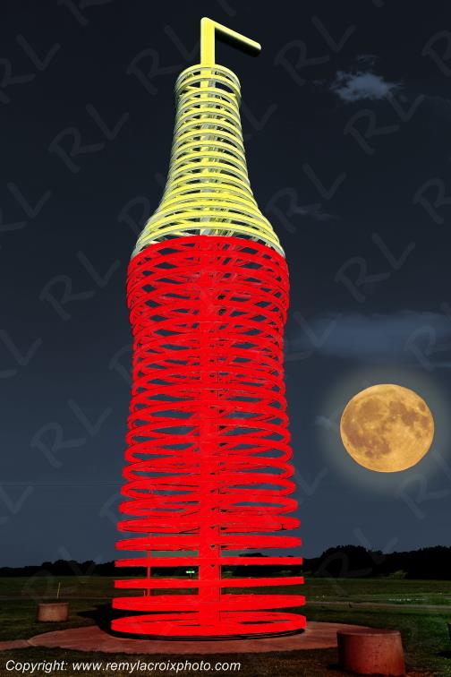 Pops Soda Ranch Route 66 Arcadia Oklahoma USA www.remylacroixphoto.com