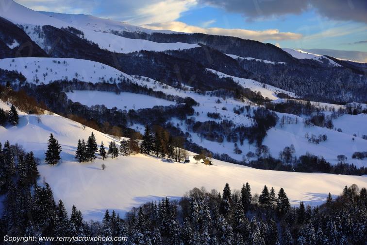 Col de C�re Cantal Auvergne Rh�ne-Alpes France www.remylacroixphoto.com