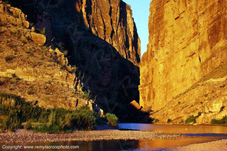 Santa Elena Canyon Rio Grande Big Bend National Park Texas USA www.remylacroixphoto.com