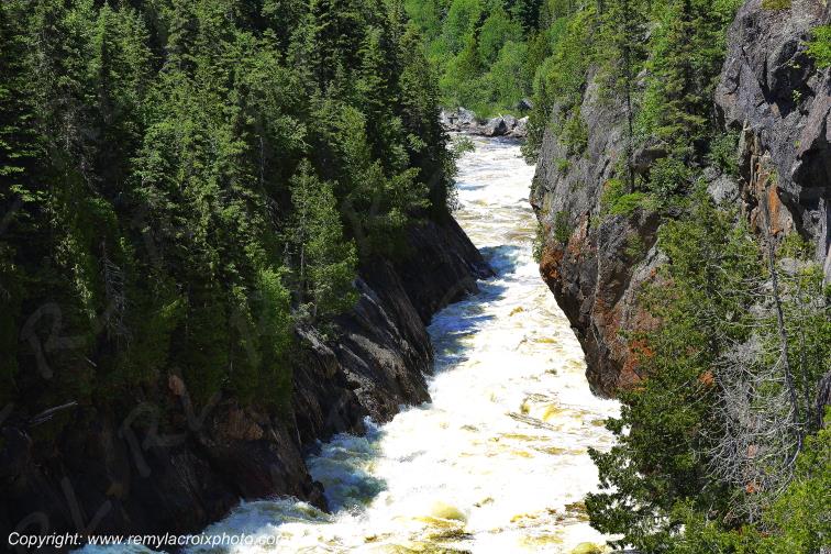 White river Pukaskwa National Park Ontario Canada www.remylacroixphoto.com