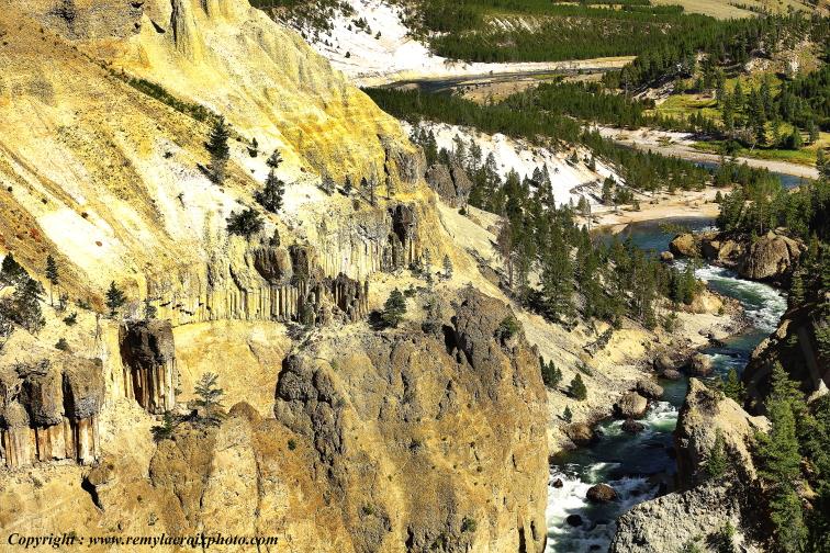 Vue vers Tower-Roosevelt Yellowstone National Park Wyoming USA www.remylacroixphoto.com