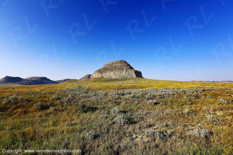 Castle Butte Great Plains Grandes Plaines Saskatchewan Canada www.remylacroixphoto.com