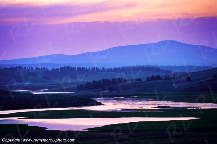 Yellowstone River Hayden Valley Yellowstone National Park Wyoming USA www.remylacroixphoto.com