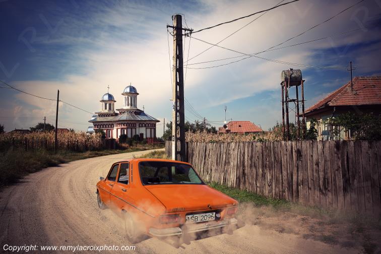 Ostavu Mare Church Valachie Wallachia Renault 12 Roumanie Romania www.remylacroixphoto.com