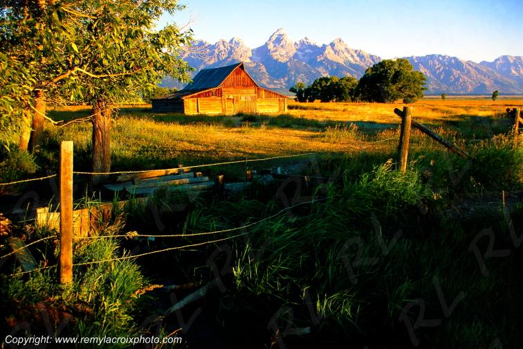 Mormon Row Grand Teton National Park Wyoming USA www.remylacroixphoto.com