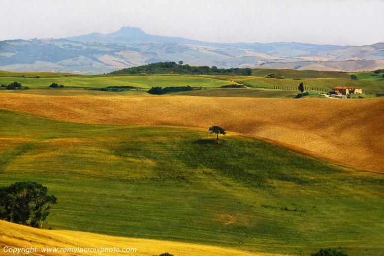 San Quirico Crete Senesi Val d'Orcia Tuscany Italy Toscane Italie www.remylacroixphoto.com