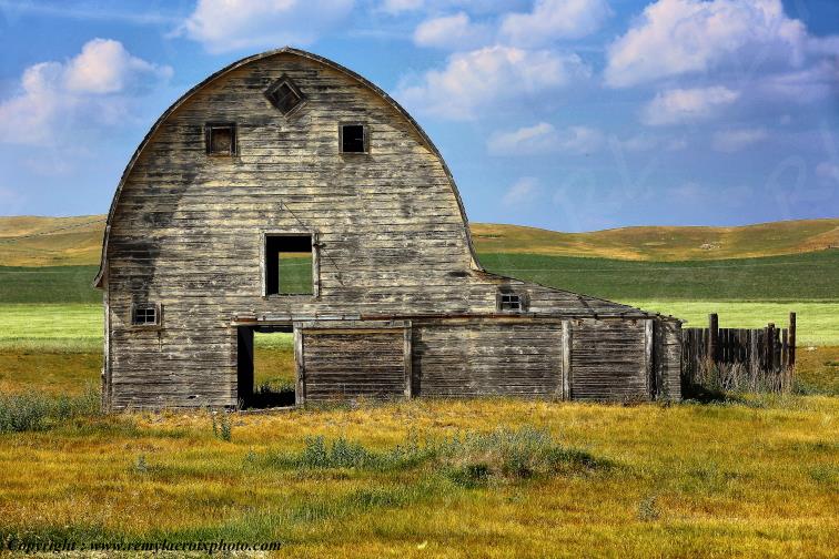 Wood Mountain Great Plains Grandes Plaines Saskatchewan Canada www.remylacroixphoto.com