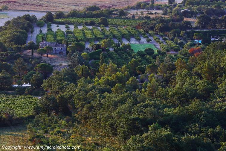 Gordes Lub�ron Vaucluse Provence Alpes C�te d'Azur PACA France www.remylacroixphoto.com