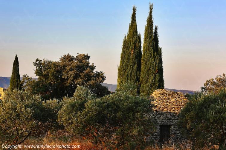 Gordes Lub�ron Vaucluse Provence Alpes C�te d'Azur PACA France www.remylacroixphoto.com