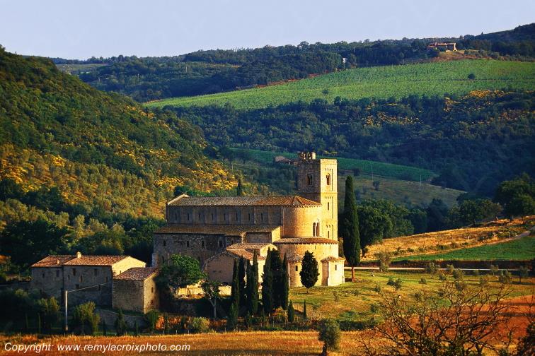 San Antimo Abbaye Tuscany Italy Toscane Italie www.remylacroixphoto.com