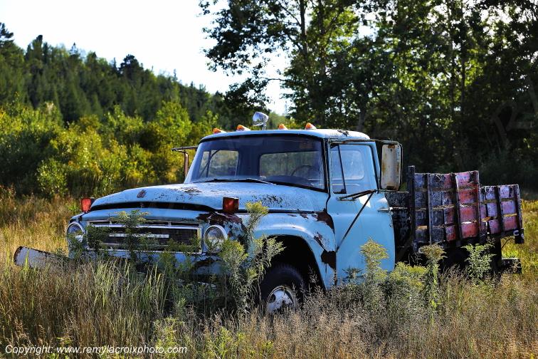 International Truck Wreck Espanola Ontario Canada www.remylacroixphoto.com