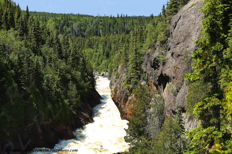 White river Pukaskwa National Park Ontario Canada www.remylacroixphoto.com