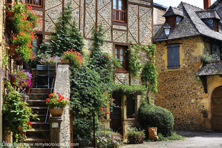 Saint Eulalie d'Olt Aveyron Occitanie France www.remylacroixphoto.com