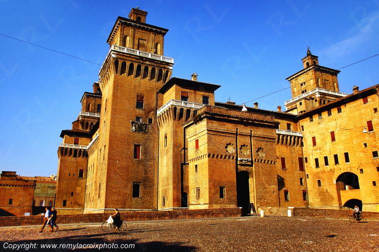 Ferrare Este Castle Emilia Romagna Italie www.remylacroixphoto.com