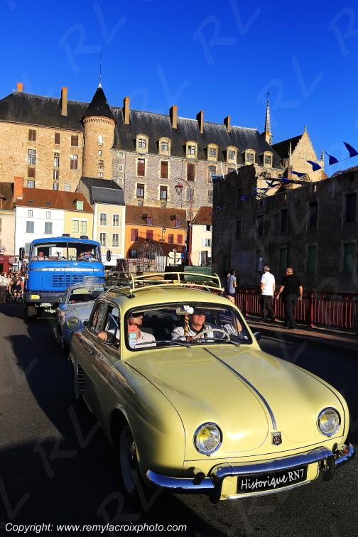Renault Dauphine Embouteillage de Lapalisse Route Nationale 7 Allier Auvergne Rh�ne-Alpes France www.remylacroixphoto.com