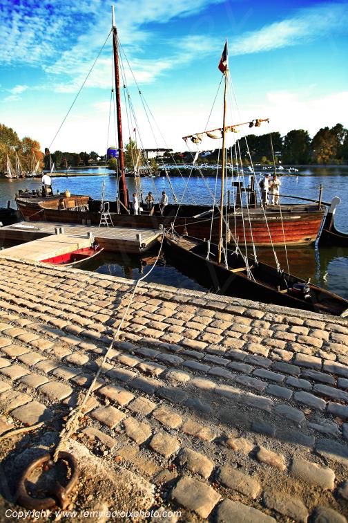 Loire river Orl�ans F�te de la Loire Festival Loiret Centre Val de Loire France www.remylacroixphoto.com